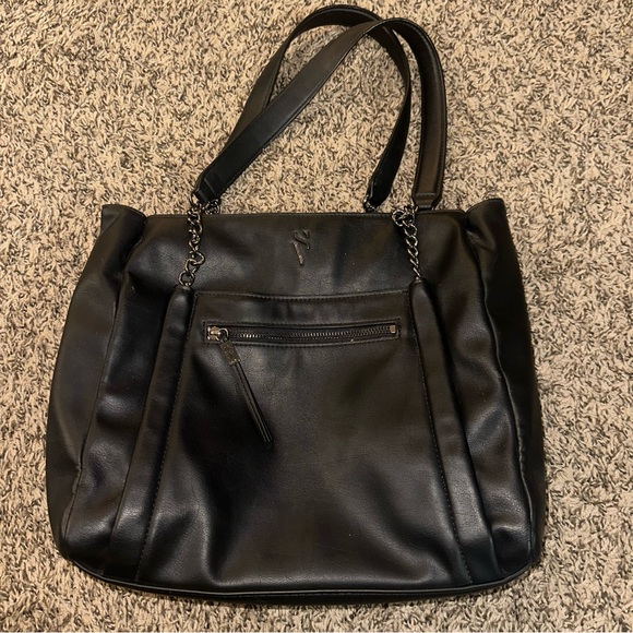 Simply Vera Vera Wang Black Shoulder Bag Sleek Design - Picture 1 of 10